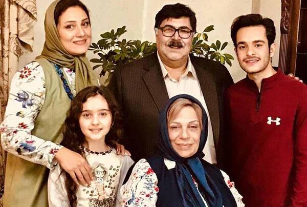 عکس فرهاد اصلانی با خانواده