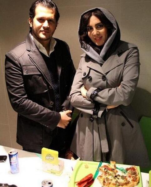 عکس سیاوش خیرابی با شلوار پاره