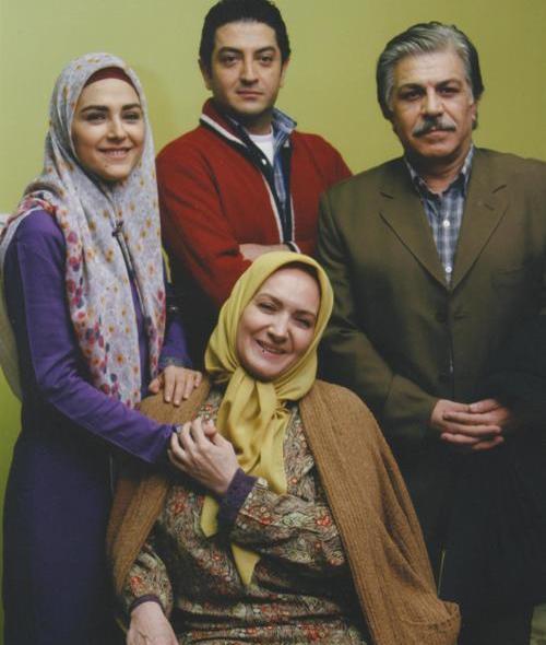 عکس داریوش فرهنگ با خانواده