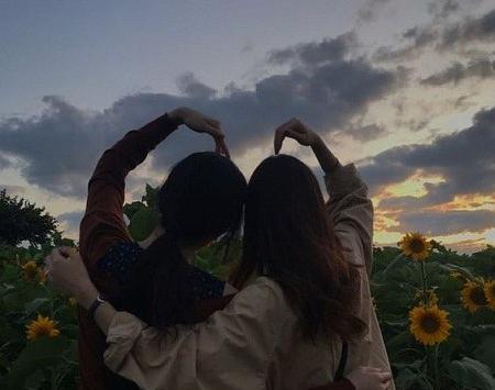 صمیمی عکس رفیق دخترونه بدون متن
