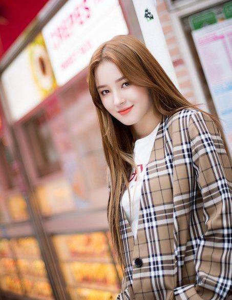 عکس اعضای گروه مومولند
