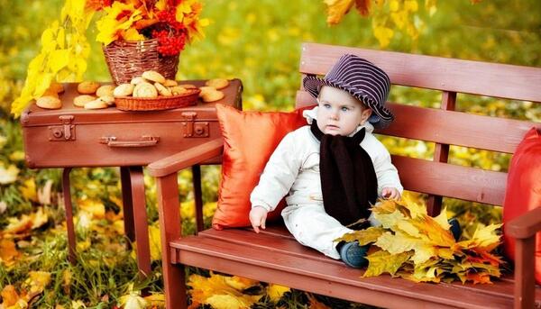 ایده عکس پاییزی کودک