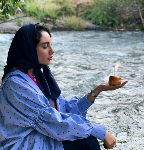 عکس ترلان پروانه و مادرش