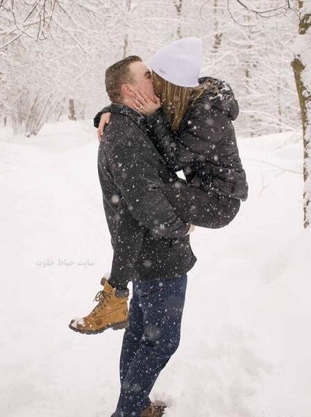 عکس بغل عاشقانه نشسته