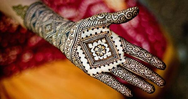 عکس تاج با حنا هندی