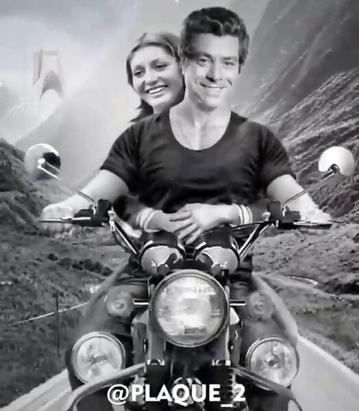 عکس بهروز وثوقی با موتور