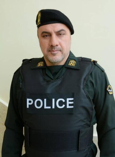 عکس فرهاد قائمیان در گشت پلیس