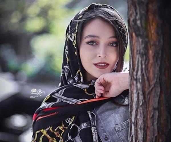 عکس دختر خوشتیپ باکلاس از پشت