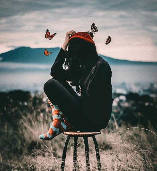 عکس پروفایل دخترونه ی غمگین بدون نوشته