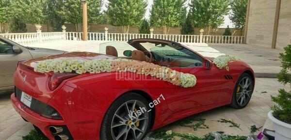 عکس ماشین فراری در خانه