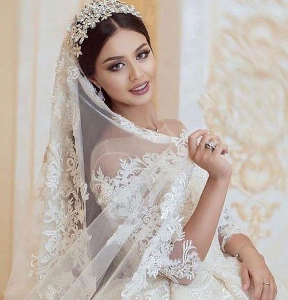 عکس تاج و لباس عروس