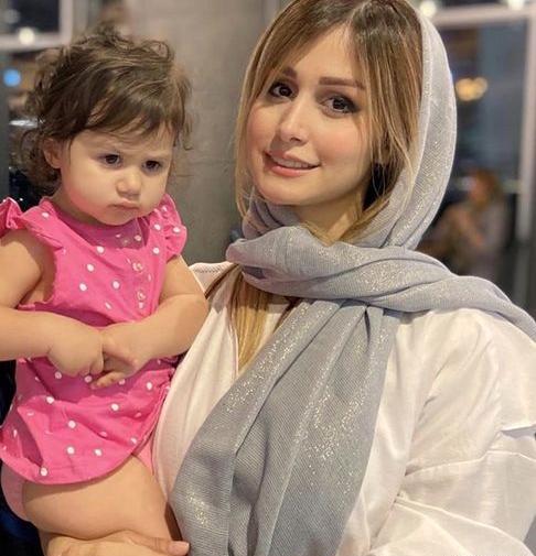 عکس شاهرخ استخری و دخترش