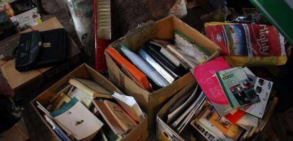 عکس کتاب خاک خورده