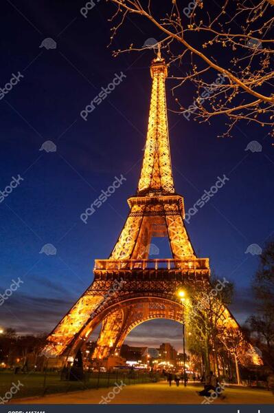 عکس فرانسه در شب