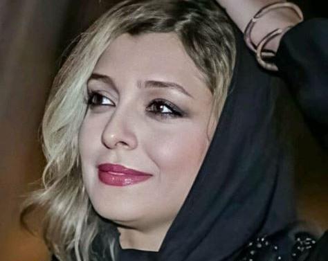 عکس ساره بیات با موهای چتری