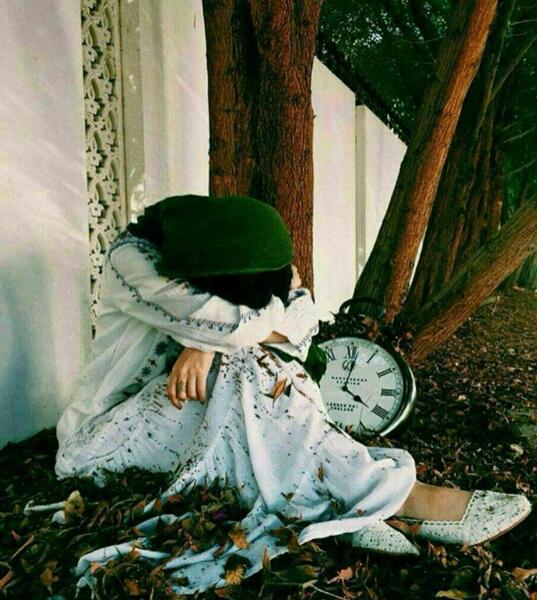 عکس ساعت غمگین