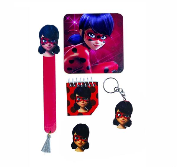 عکس دختر کفشدوزکی و تیکی