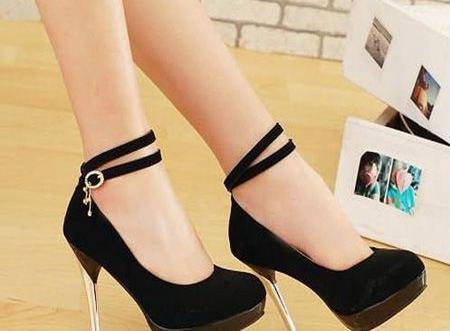 عکس کفش پاشنه بلند دخترانه جدید مشکی