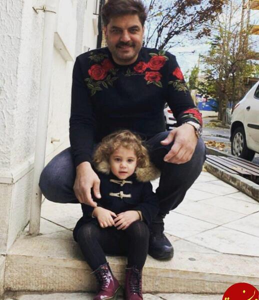 عکس سام درخشانی با خانواده اش