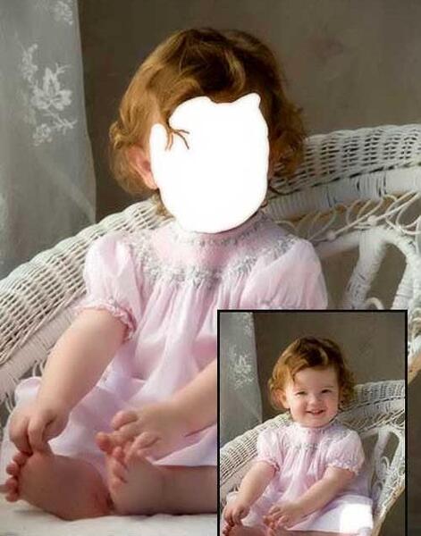 عکس کودک نشسته روی صندلی