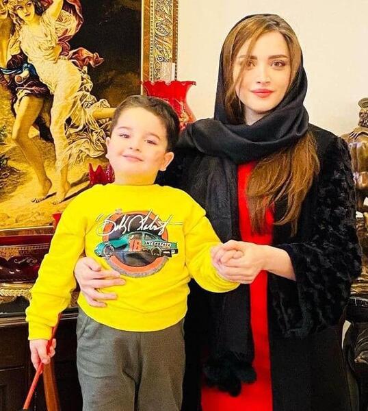 عکس لباس بهنوش طباطبایی