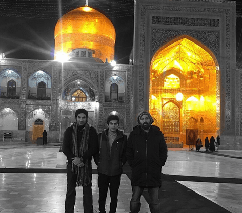 عکس ارسلان قاسمی در حرم امام رضا