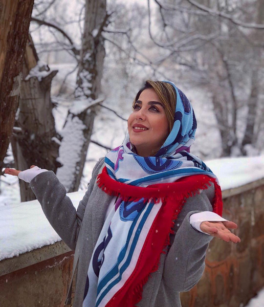 عکس پریناز ایزدیار در برف