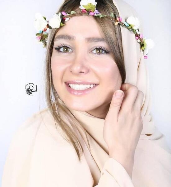 عکس آتلیه ای افسانه پاکرو