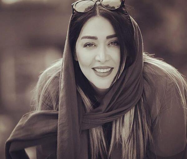 عکس اینستاگرام سارا منجزی