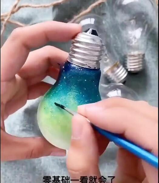 عکس ایده برای نقاشی روی لامپ