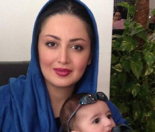 عکس از حسام نواب صفوی و همسرش