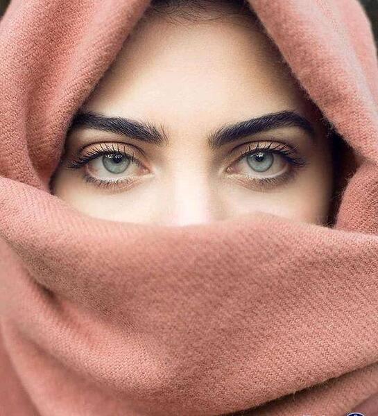 عکس با کیفیت ژست