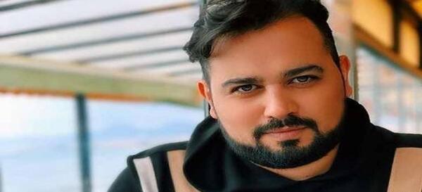 عکس فریدون فرخزاد مجری من وتو