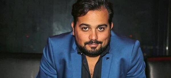 عکس فریدون فرخزاد مجری من وتو