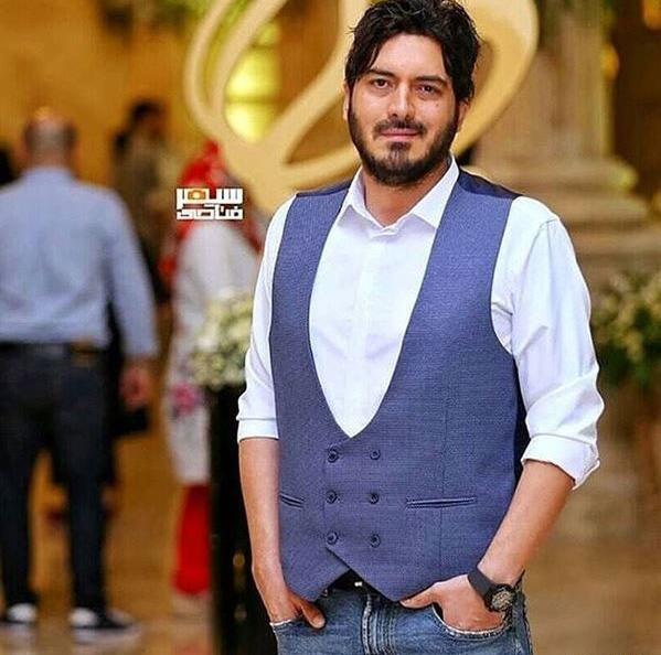 عکس شاهرخ استخری در فاصله ها