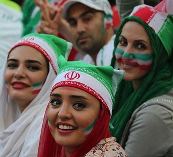 عکس لیندا کیانی در جام جهانی