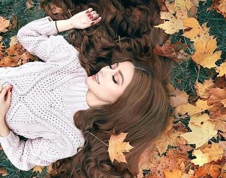 عکس پروفایل نیمکت پاییزی