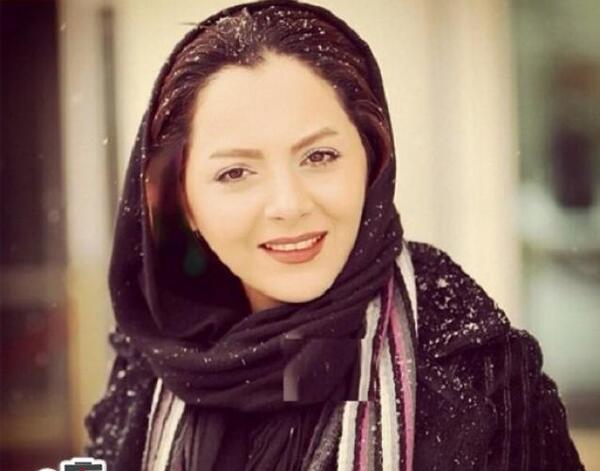 عکسهای بازیگر چکامه چمن ماه