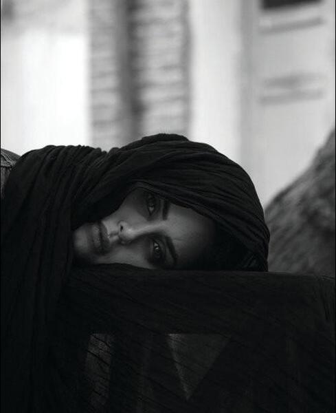 عکس غمگین الناز شاکردوست