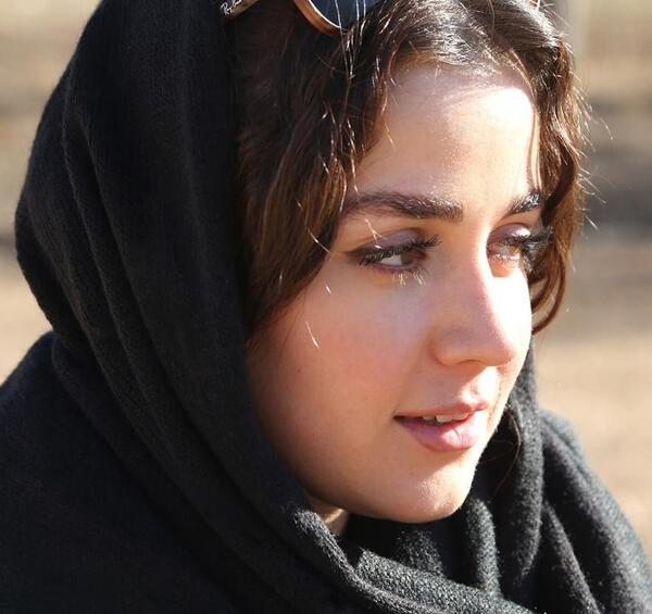 عکس نوجوانی افسانه پاکرو