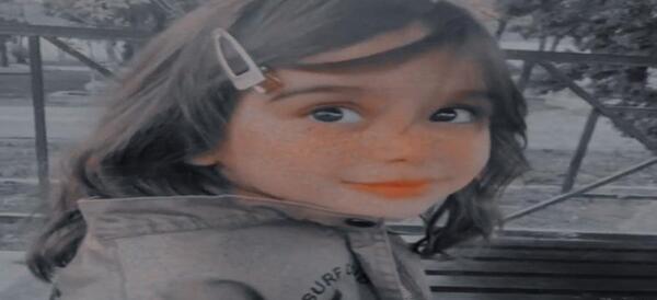 عکس نیکا فلاحی با خواهرش