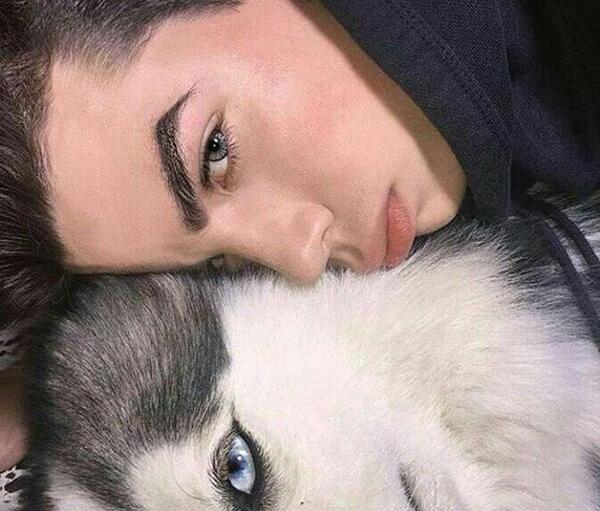 عکس پروفایل پسر با سگ
