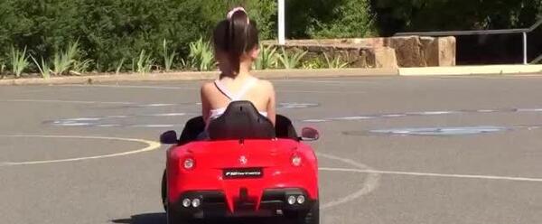 عکس ماشین شارژی فیلم