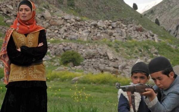 عکس بازیگر پانته آ سیروس