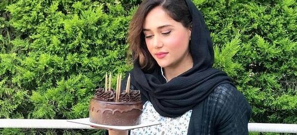 عکس نوشته های پریناز ایزدیار