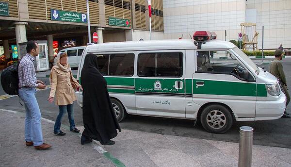 عکس ماشین گشت ارشاد