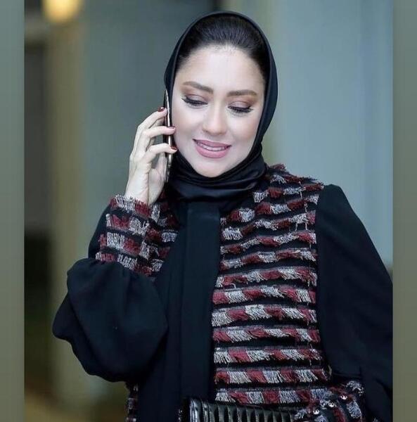 عکس بهاره کیان افشار در پارک