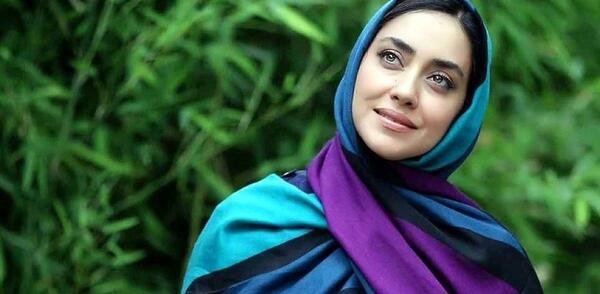 عکس بهاره کیان افشار در پارک