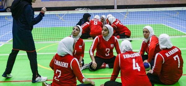 عکس والیبال نشسته زنان
