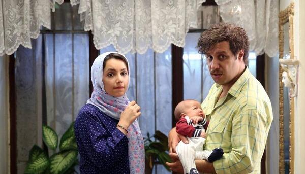 عکس جواد عزتی در آینه بغل